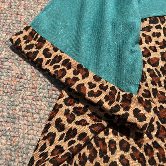 NWT Umgee Oversized Medium Blue/Leopard/cream Linen Blend Short Sleeve Shirt - Picture 7 of 9